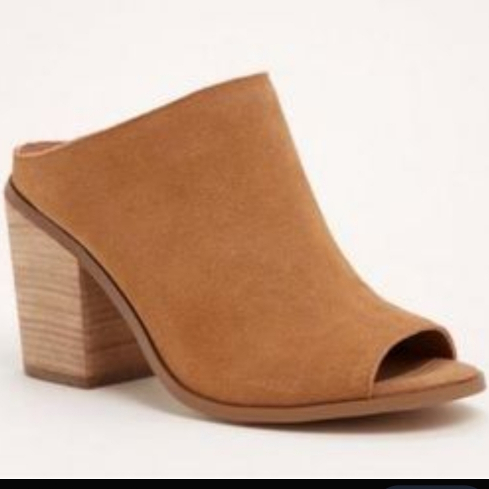 Torrid Tan Block Heel Mules BTI Mules, 9W Open-toe / peep-toe